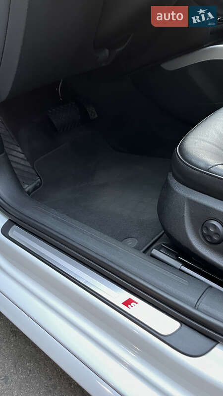 Седан Audi A4 2014 в Полтаве
