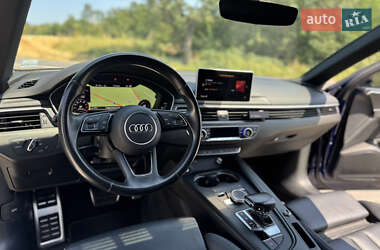 Седан Audi A4 2019 в 