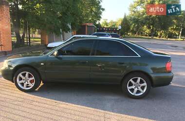 Седан Audi A4 2000 в 