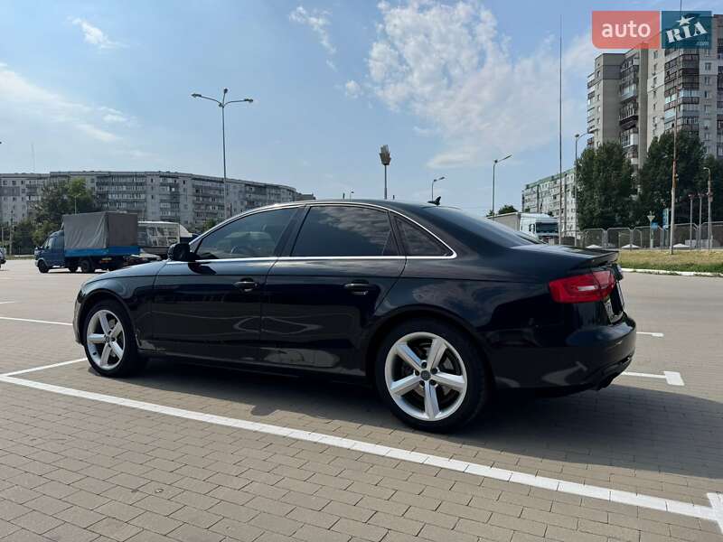 Седан Audi A4 2012 в Сумах