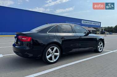 Седан Audi A4 2012 в 