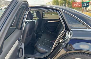 Седан Audi A4 2012 в 