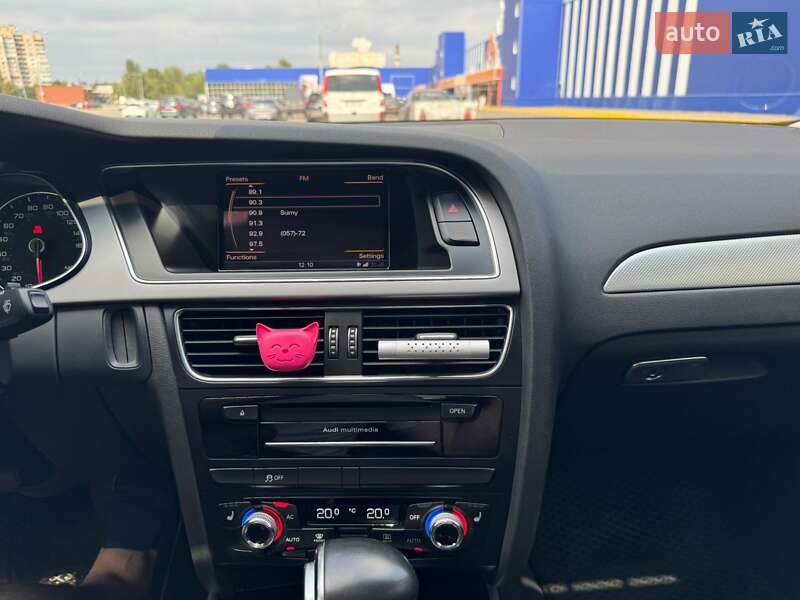 Седан Audi A4 2012 в Сумах