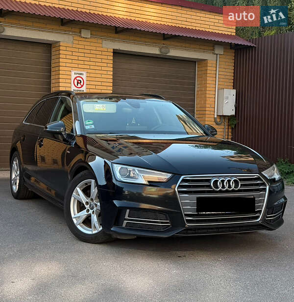 Универсал Audi A4 2017 в 