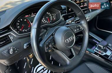 Седан Audi A4 2021 в 