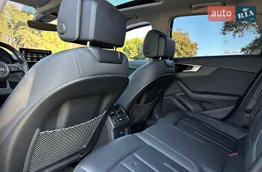 Седан Audi A4 2021 в 