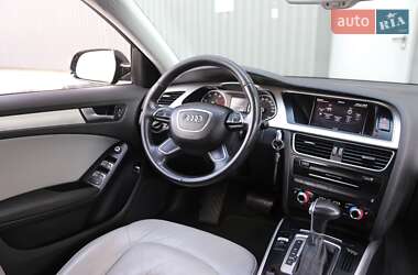 Седан Audi A4 2015 в 