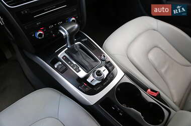 Седан Audi A4 2015 в 
