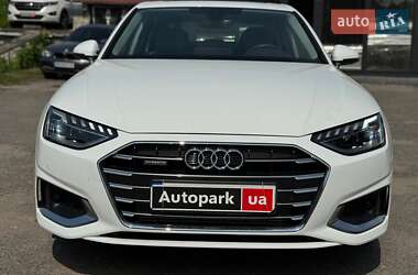 Седан Audi A4 2023 в 