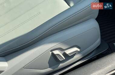 Седан Audi A4 2023 в 