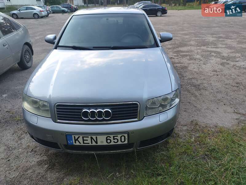 Седан Audi A4 2004 в Чернигове