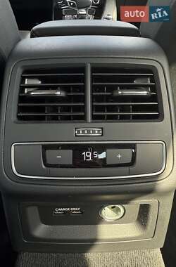 Седан Audi A4 2020 в 