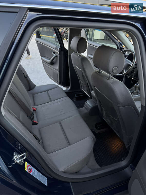 Универсал Audi A4 2003 в Владимире