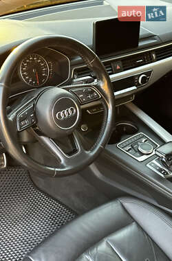 Седан Audi A4 2017 в 