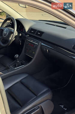 Универсал Audi A4 2004 в 