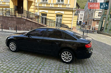 Седан Audi A4 2012 в 