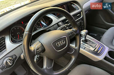 Седан Audi A4 2012 в 