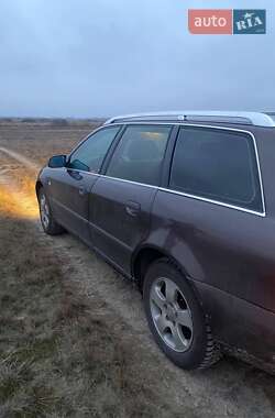 Универсал Audi A4 2001 в 