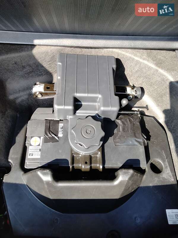 Универсал Audi A4 2015 в Киеве фото 100 Универсал Audi A4 2015 в Киеве