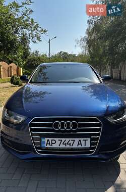 Седан Audi A4 2015 в Запоріжжі