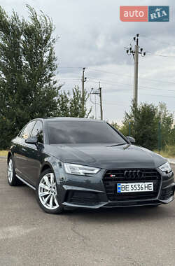 Седан Audi A4 2017 в Николаеве