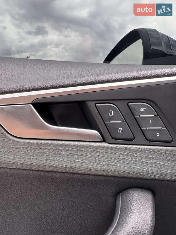 Седан Audi A4 2017 в Николаеве