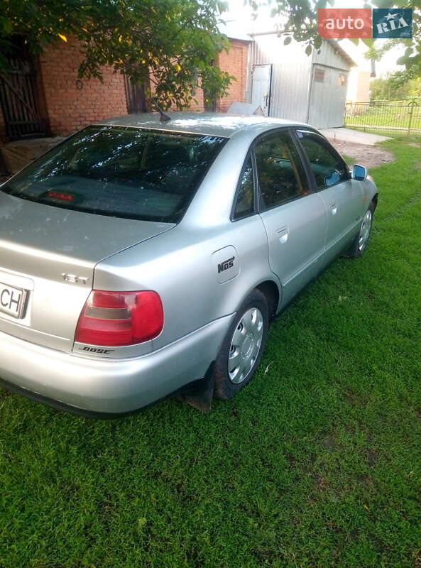 Седан Audi A4 1998 в Ярмолинцах