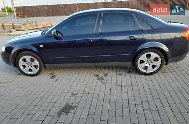 Седан Audi A4 2001 в 