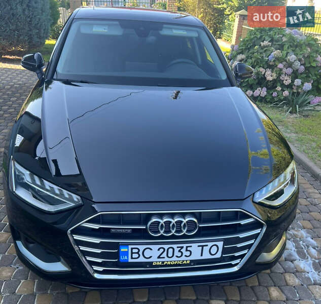 Седан Audi A4 2023 в Львове