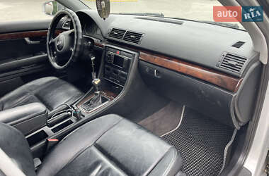 Седан Audi A4 2001 в 