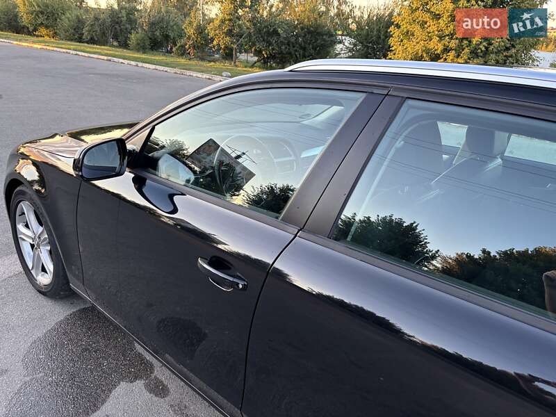 Универсал Audi A4 2015 в Киеве