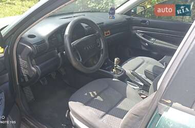 Седан Audi A4 1997 в 