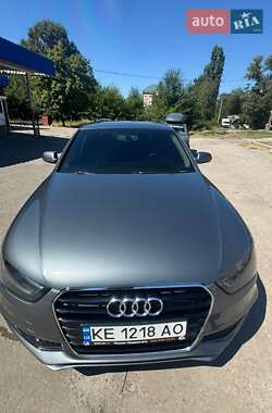 Седан Audi A4 2013 в Днепре