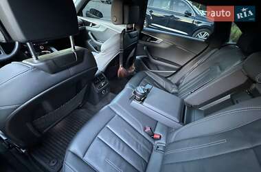Седан Audi A4 2019 в 