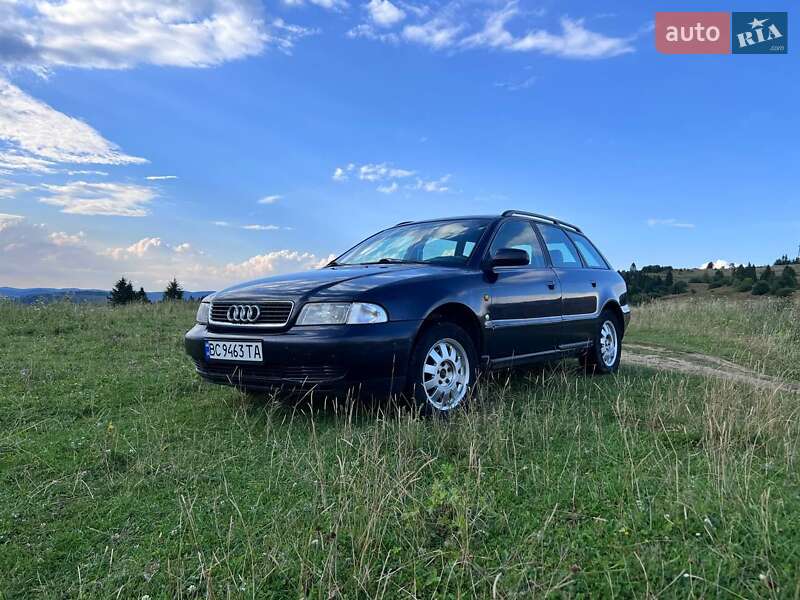 Универсал Audi A4 1997 в Турке