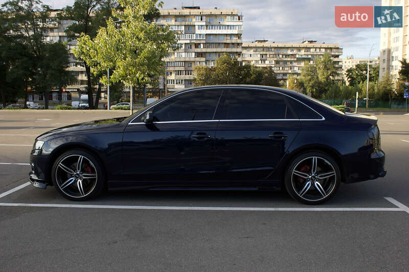 Седан Audi A4 2010 в Киеве