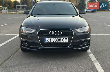 Седан Audi A4 2015 в 