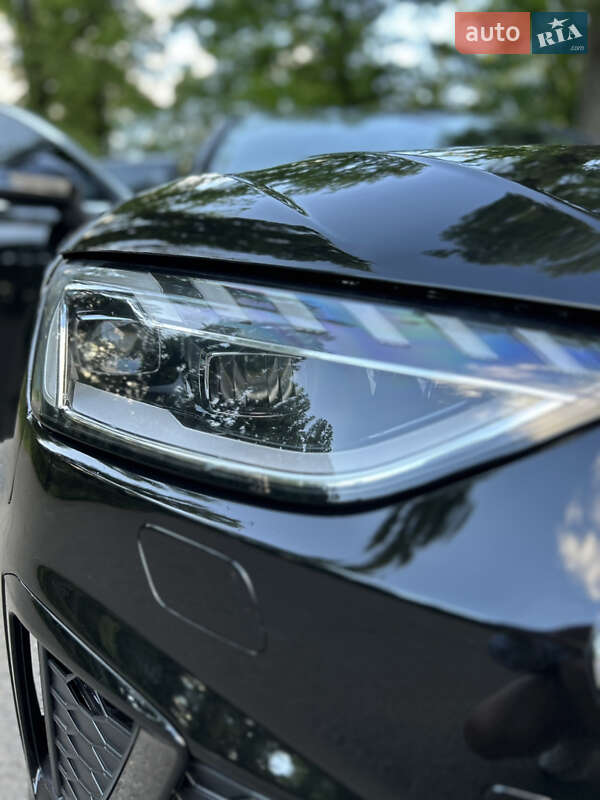 Седан Audi A4 2020 в Киеве