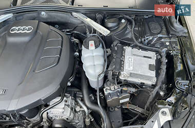 Седан Audi A4 2020 в 