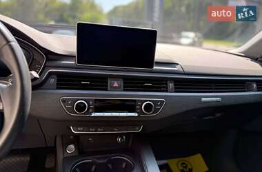 Седан Audi A4 2019 в 