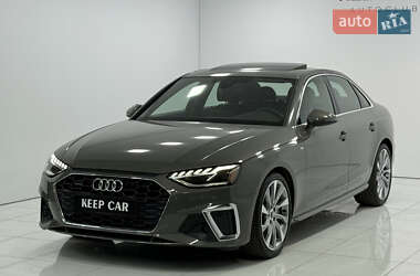 Седан Audi A4 2022 в 
