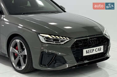 Седан Audi A4 2022 в 