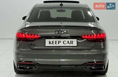 Седан Audi A4 2022 в 