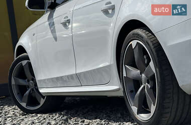 Седан Audi A4 2015 в 