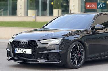 Седан Audi A4 2017 в 