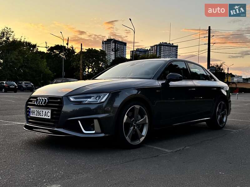 Седан Audi A4 2018 в Одессе