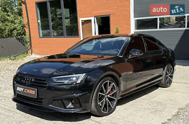 Седан Audi A4 2017 в 