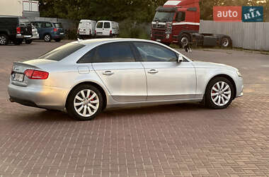 Седан Audi A4 2012 в 