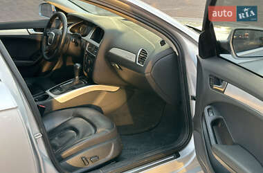 Седан Audi A4 2012 в 