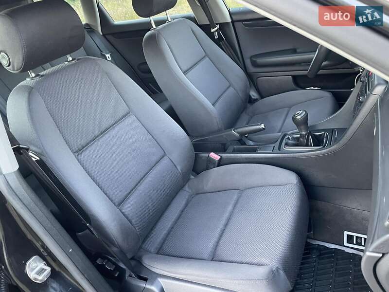 Универсал Audi A4 2003 в Каменском